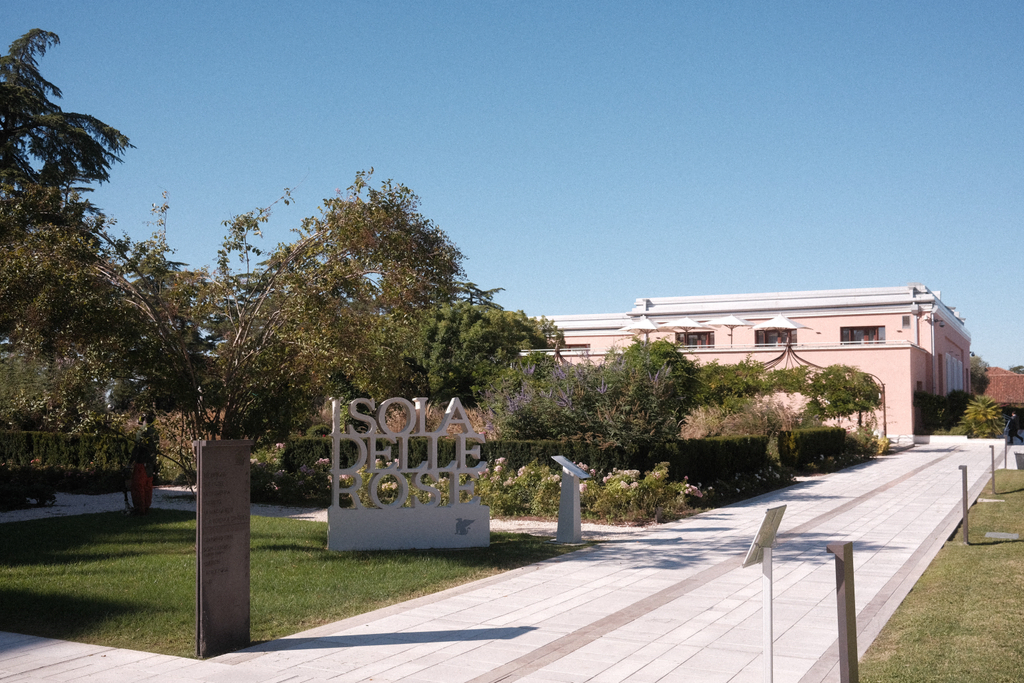 The gardens of the Isola delle Rose where the JW was located