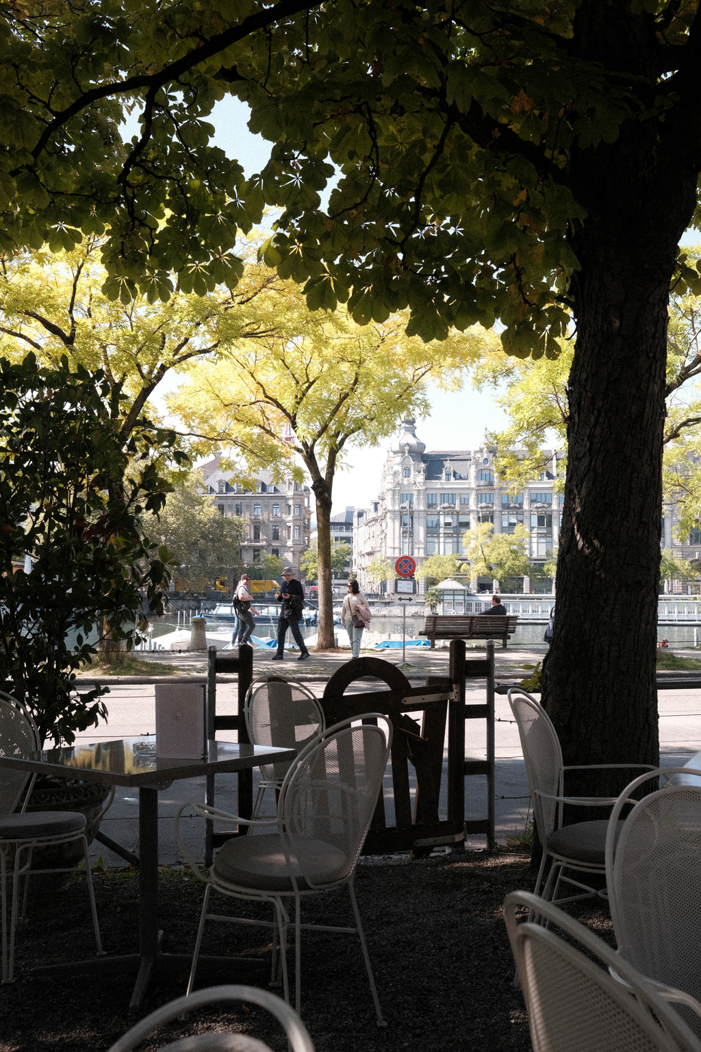 Pedestrians near the Limmat